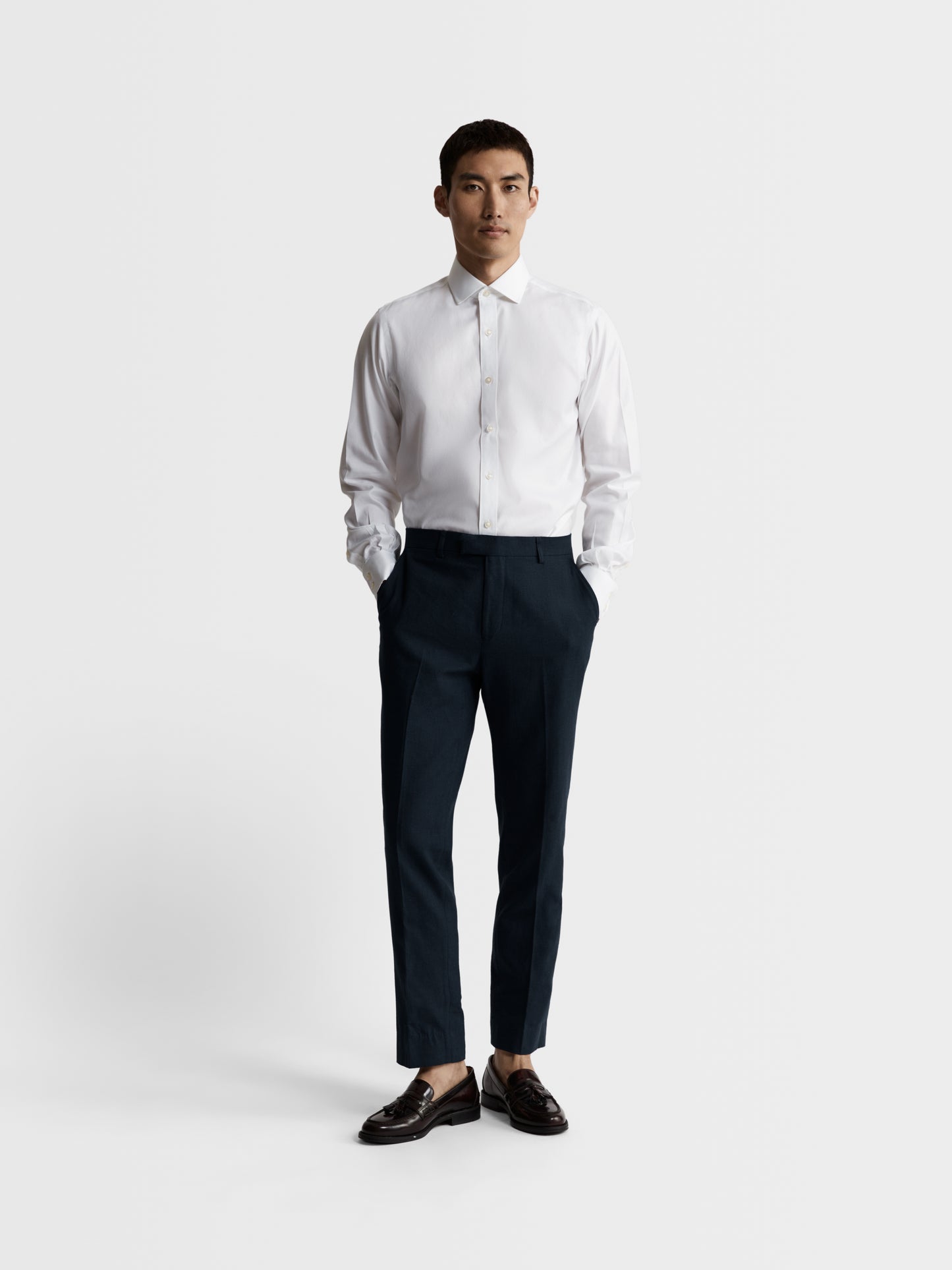 Image 4 of Max Performance White Twill Slim Fit Single Cuff Classic Collar Shirt