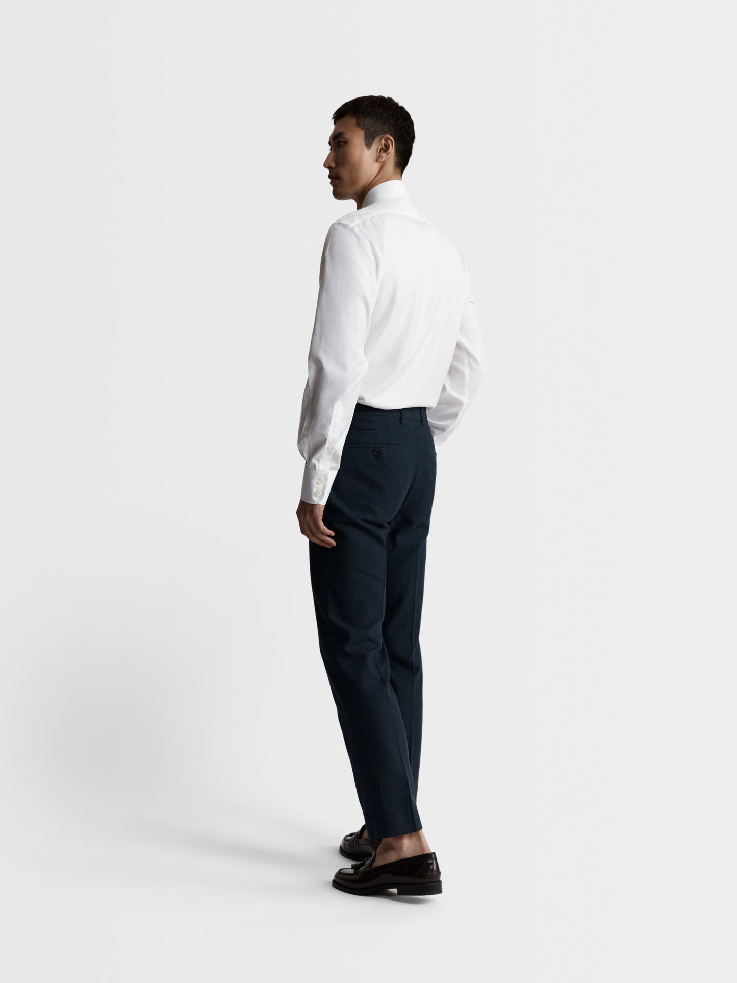 Image 5 of Max Performance White Twill Fitted Single Cuff Classic Collar Shirt