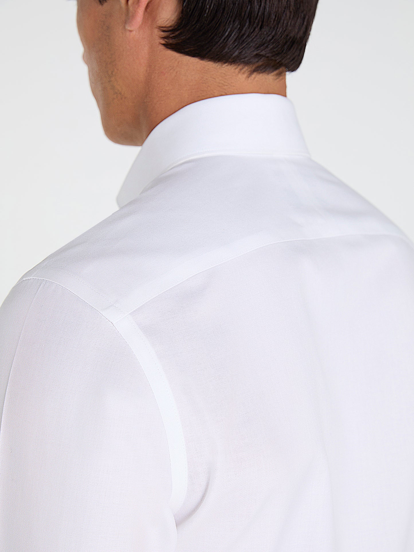 Non-Iron White Twill Slim Fit Single Cuff Classic Collar Shirt
