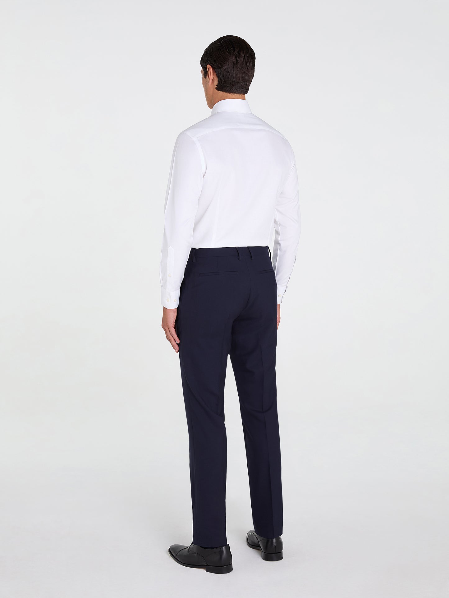 Non-Iron White Twill Slim Fit Single Cuff Classic Collar Shirt