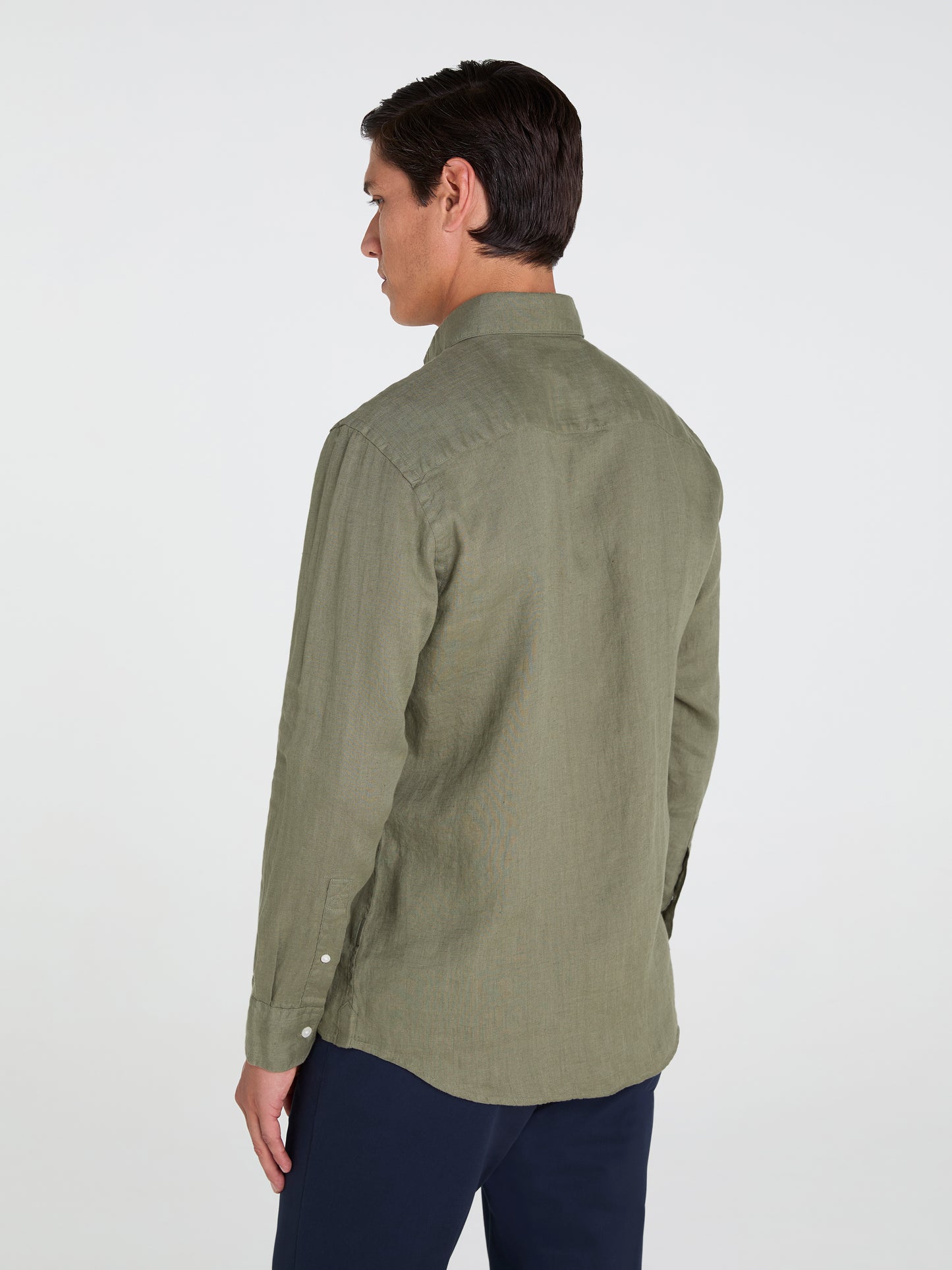 The Linen Shirt
