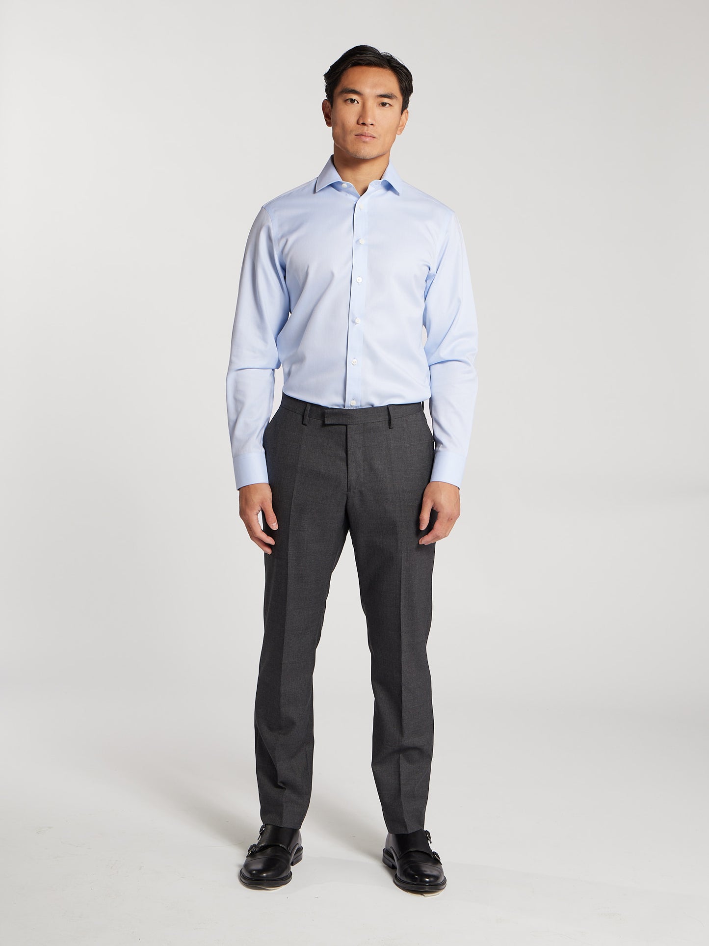 Non-Iron Plain Light Blue Twill Fitted Single Cuff Classic Collar