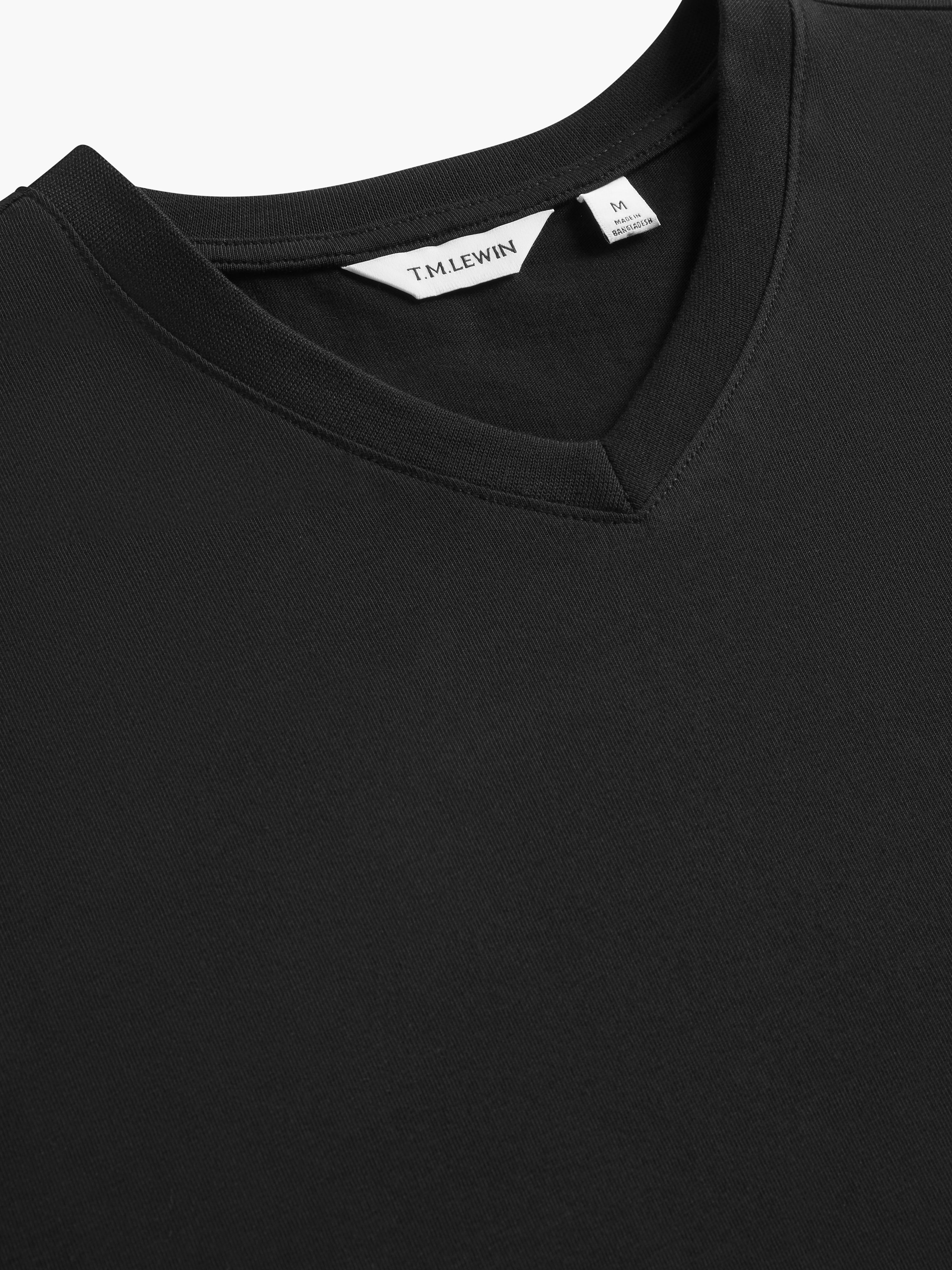 The V-Neck T-Shirt – T.M.Lewin
