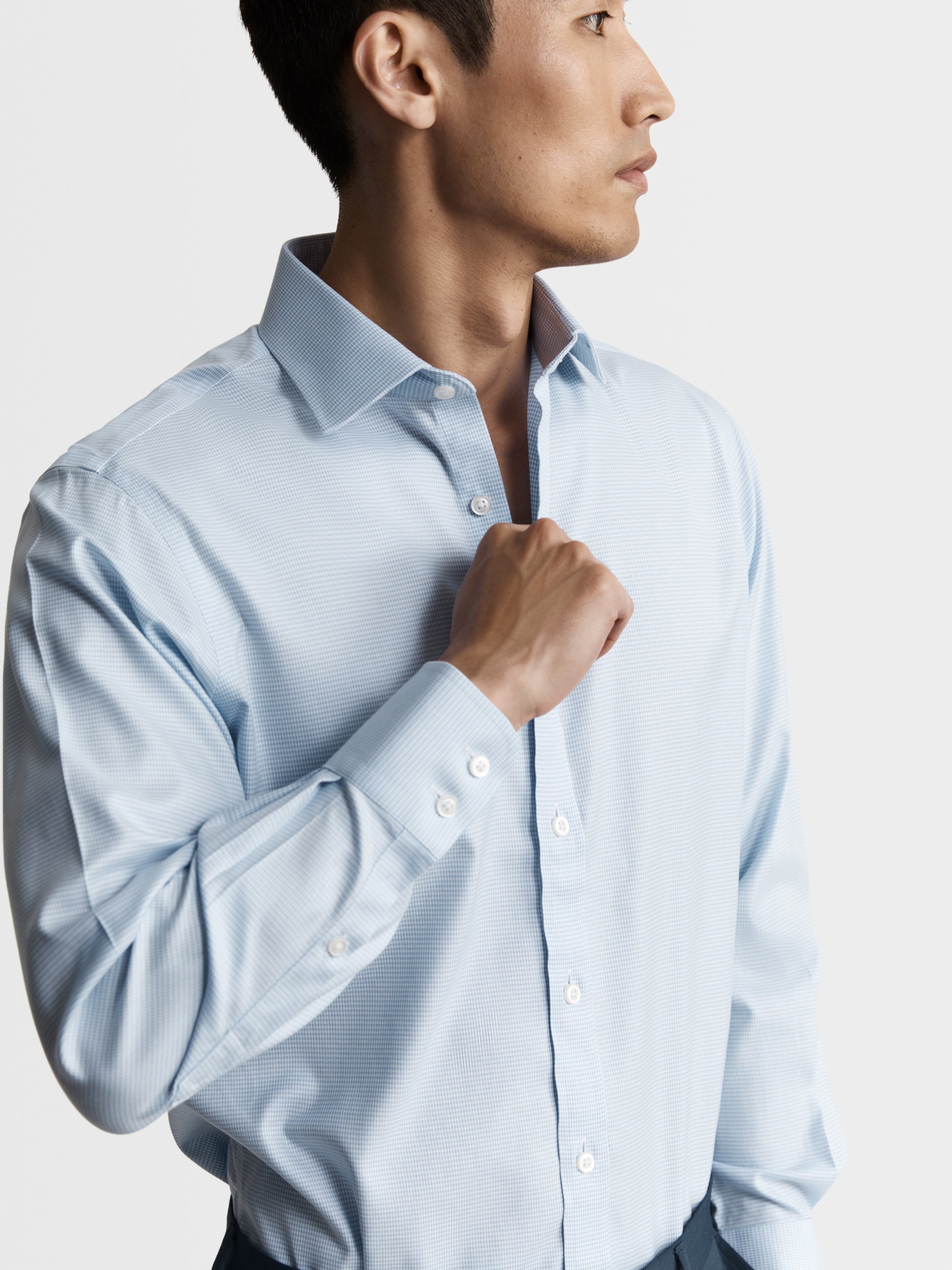 Image 2 of Non-Iron Light Blue Mini Dogtooth Plain Weave Super Fitted Single Cuff Classic Collar Shirt