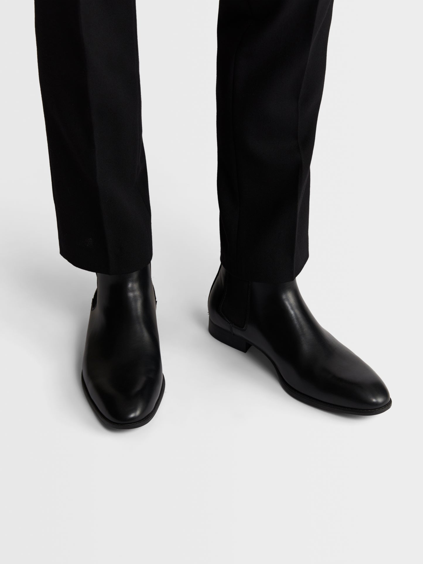 Image 3 of Idol Skinny Fit Plain Black Suit Trouser