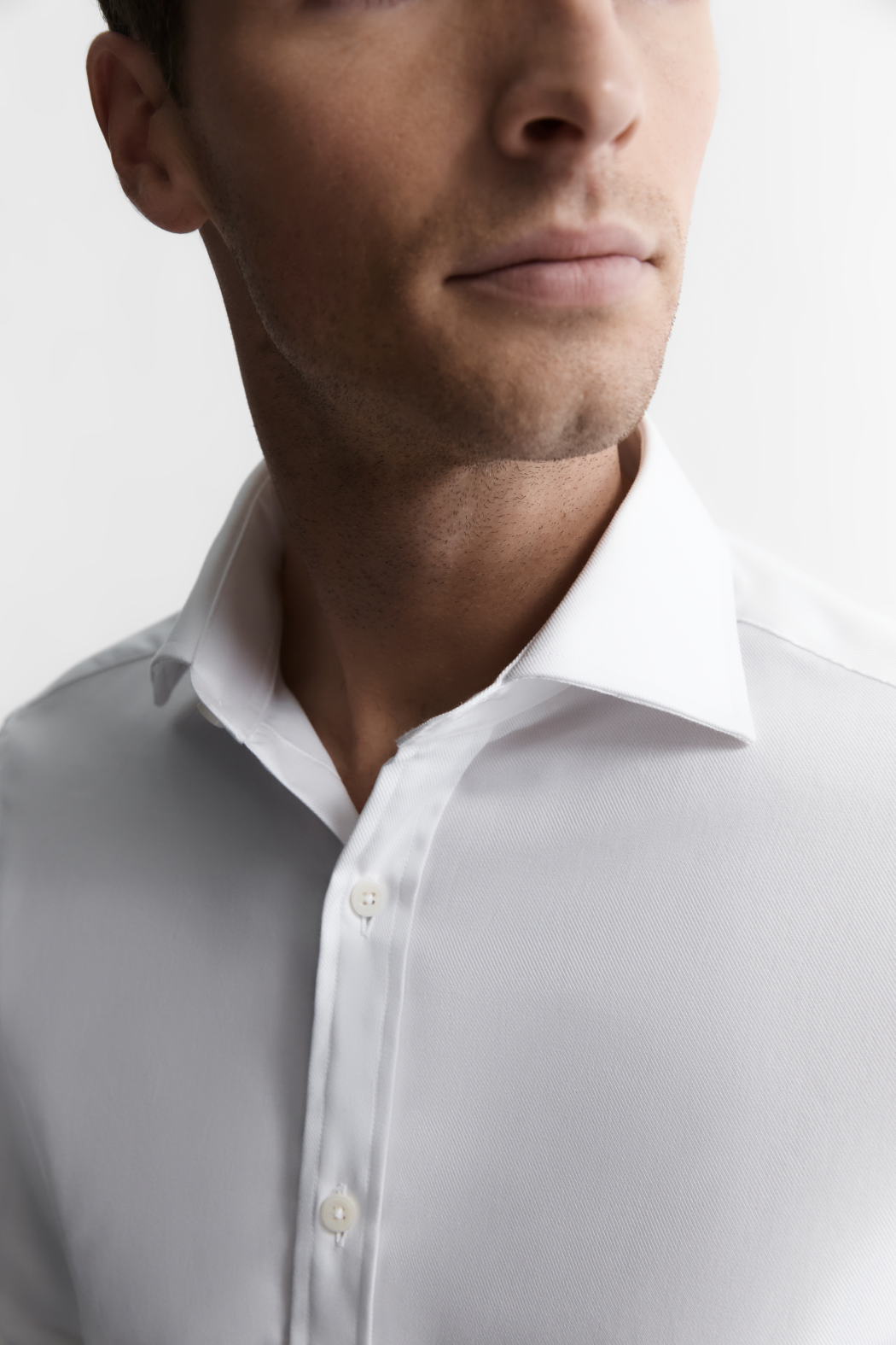 Image 3 of Easy To Iron White Plain Twill Stretch Regular Fit Single Cuff Classic Collar Shirt